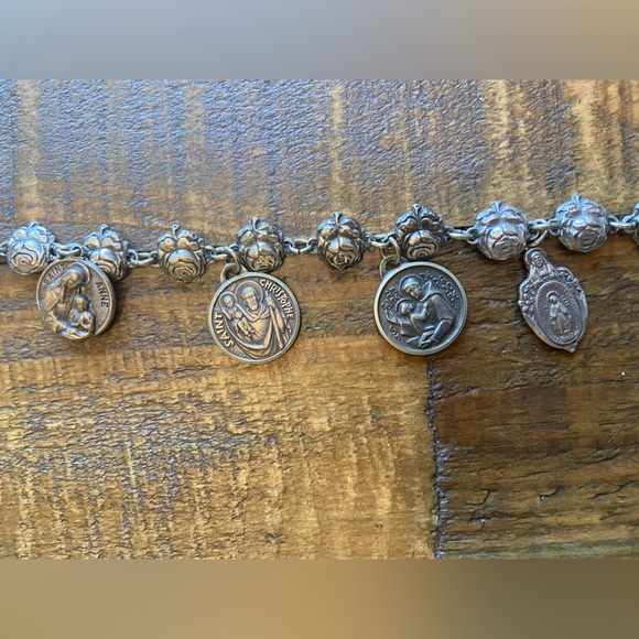 Vintage/Antique Silver Roses and Saints 7” Catholic Medal Prayer Bracelet - Picture 4 of 8